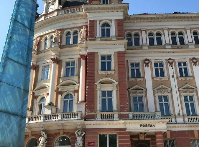 Royal Lägenhet